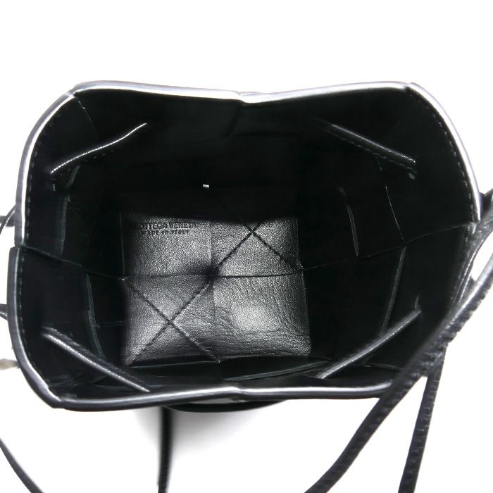 Bottega Veneta Maxi Intrecciato Cassette Mini Shoulder Bag Black — view 4