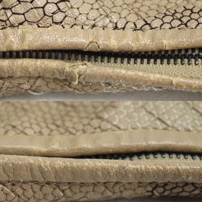 Bottega Veneta Hobo One Shoulder Bag Beige — view 8