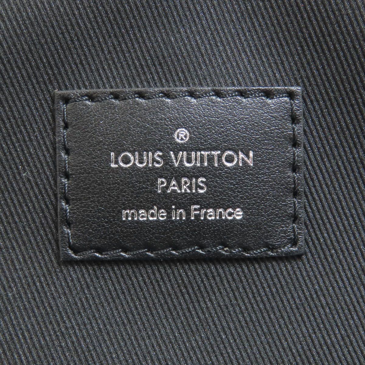 Louis Vuitton Avenue Sling Bag Damier Canvas — view 6