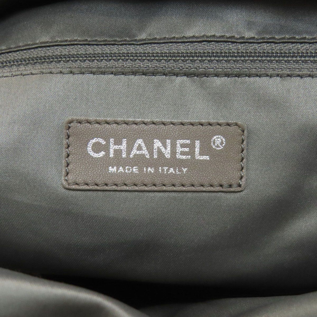Chanel Quilted Silver Tote Grained Calfskin — view 8