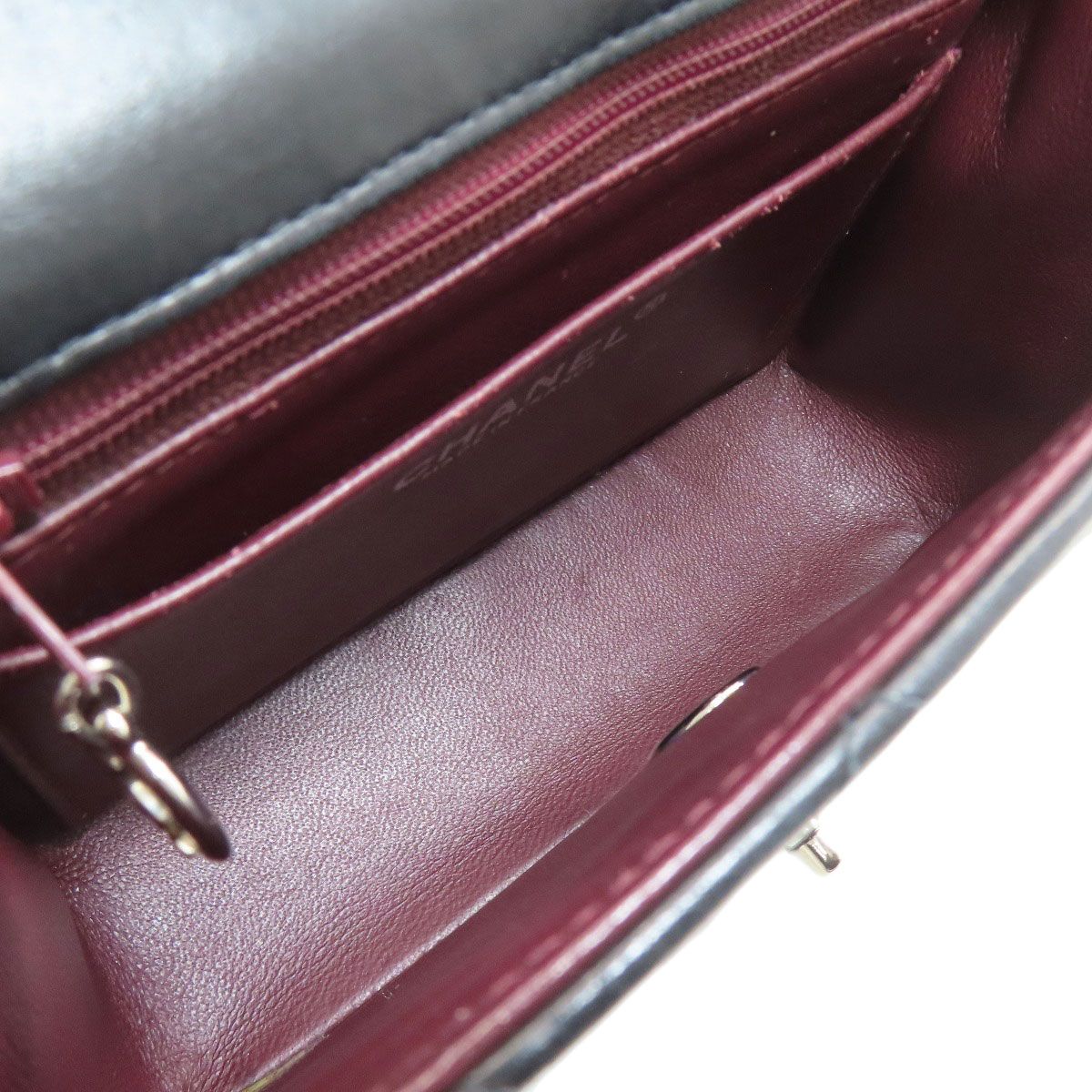 Chanel Chain Shoulder Quilted Silver Bag Lambskin — view 5