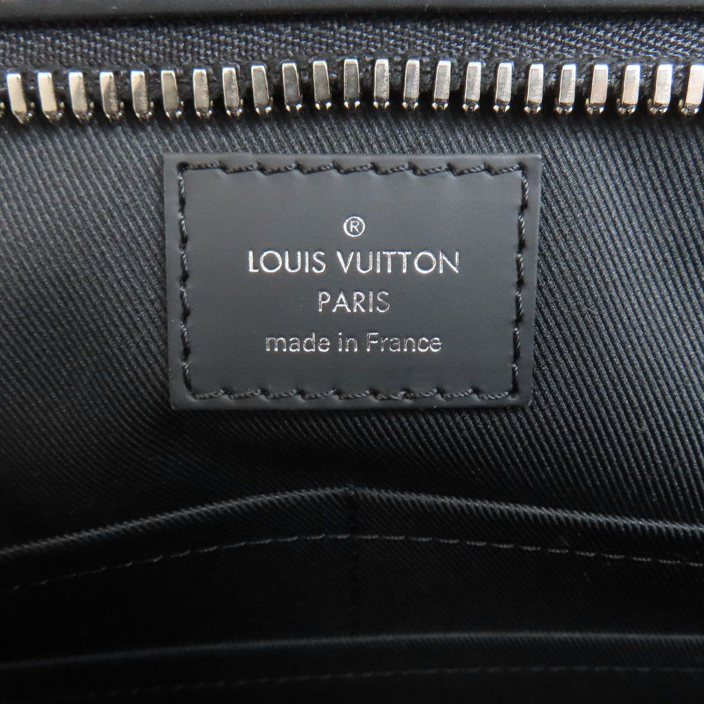 Louis Vuitton Hunter Shoulder Bag Damier Canvas — view 6