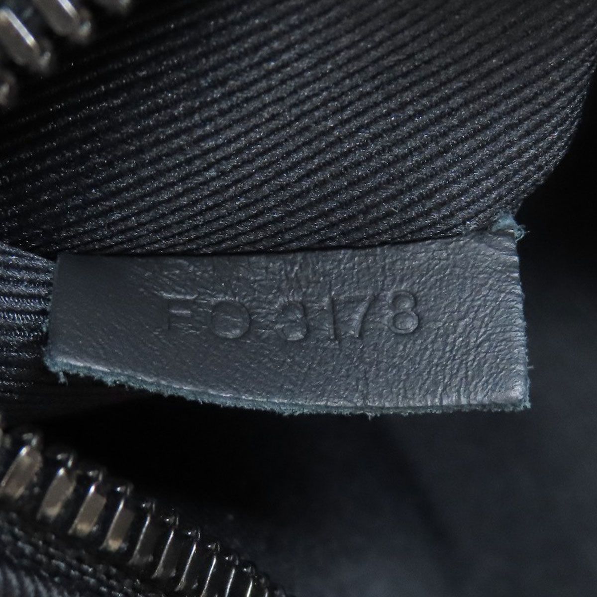 Louis Vuitton Discovery Backpack Monogram Shadow — view 7