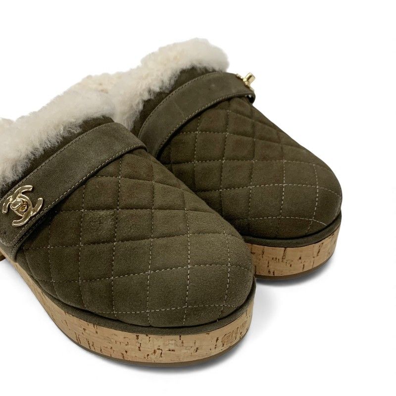 Chanel Sandals Shoes Suede Mouton Cork Khaki Brown Gold CC Logo Quilted — view 9