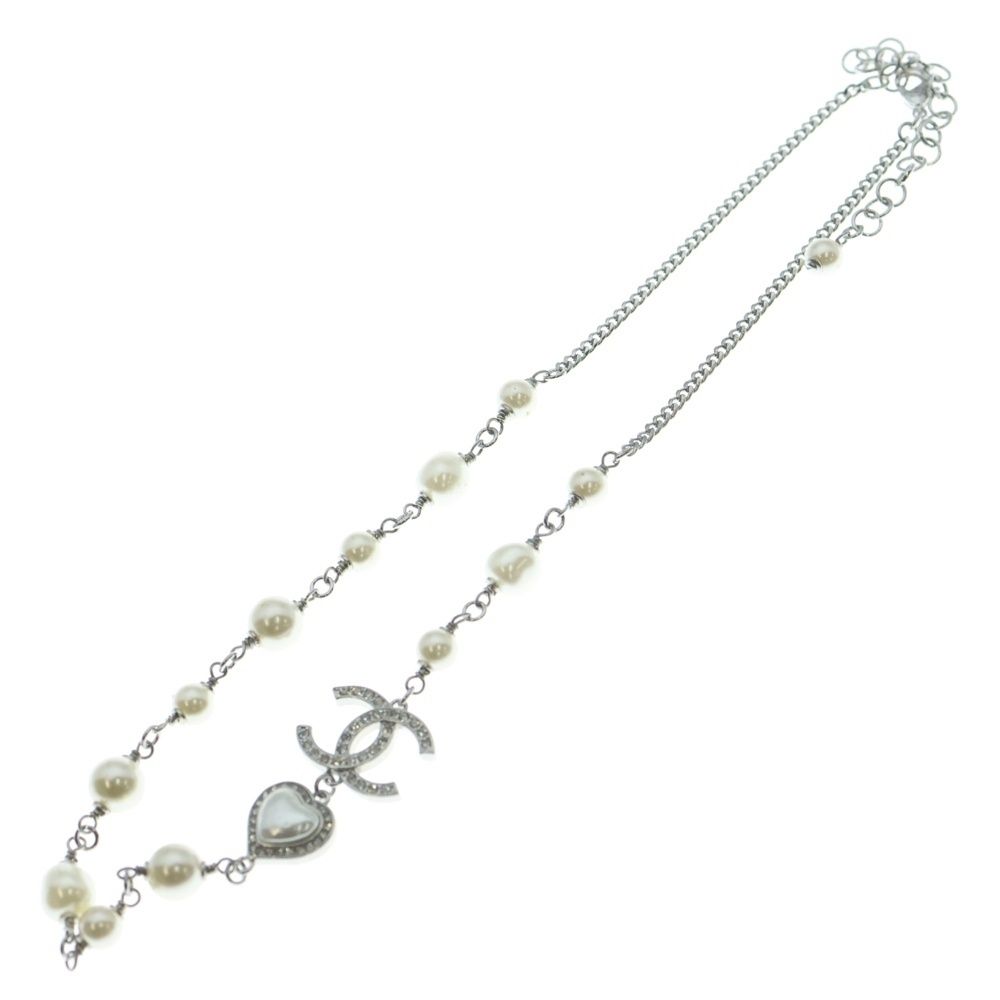 Chanel CC Logo Pearl Necklace Heart Pendant Chain Silver White — view 2