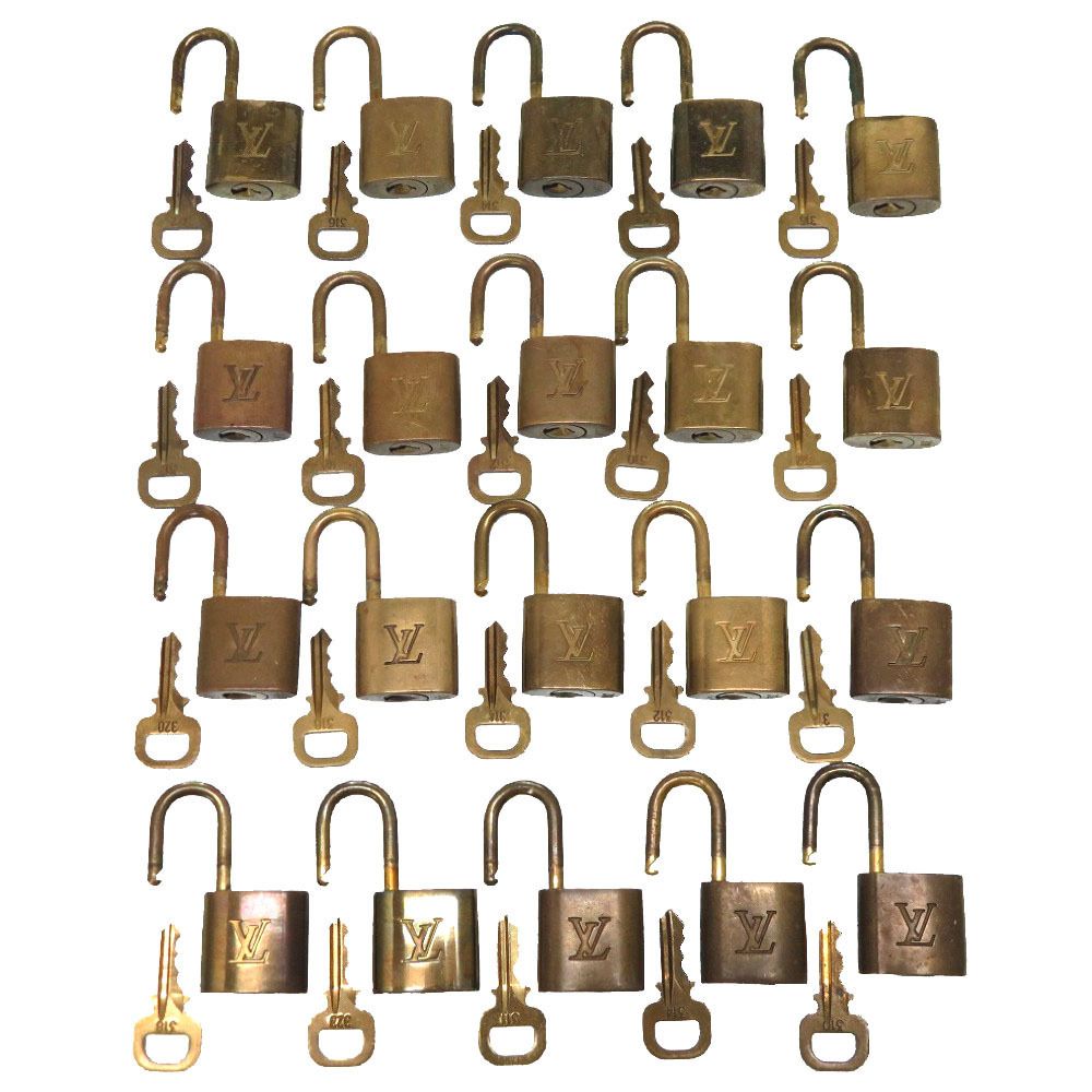 Louis Vuitton Set Cadena Padlock Gold Key with Metal LV — view 3