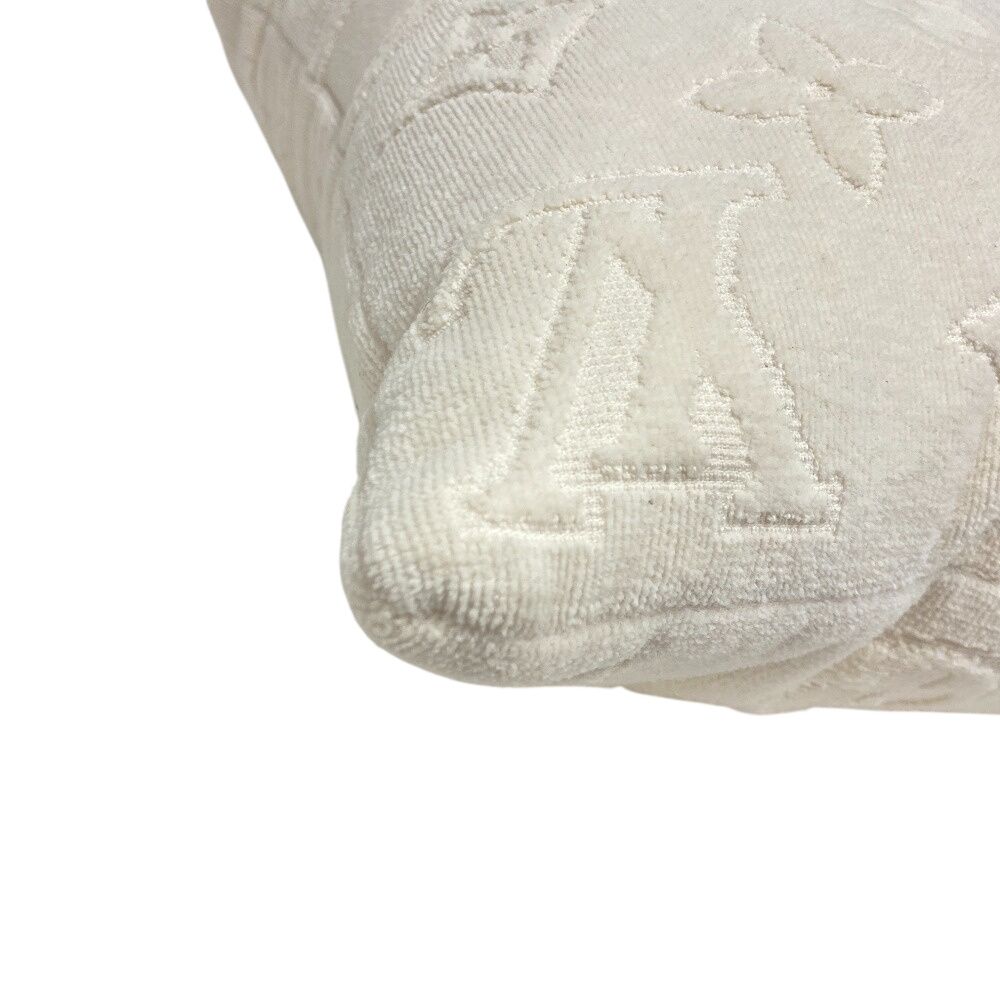 Louis Vuitton Coussin LV Vacation Interior — view 6