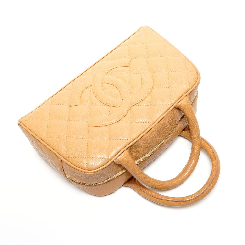 Chanel Handbag CC Logo Caviar Leather Mini — view 8