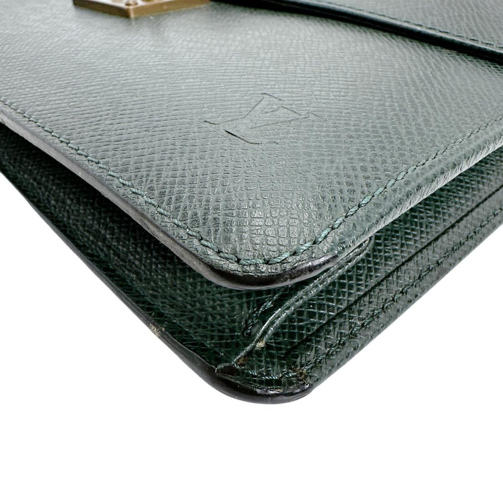 Louis Vuitton Taiga Epi Sea Pochette Clado Second Bag Green — view 5