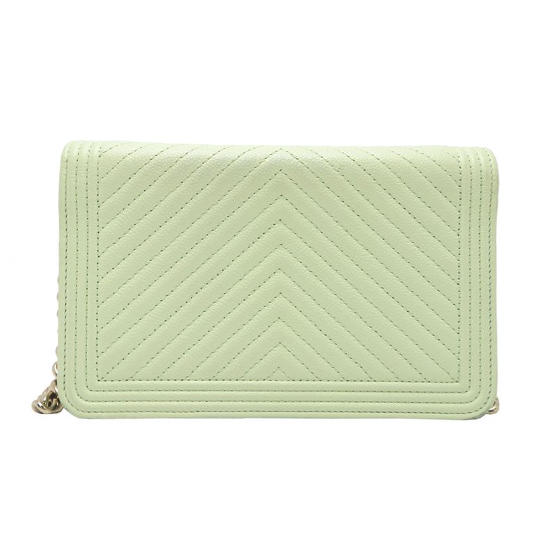 Chanel Shoulder Bag Caviar Green — view 2