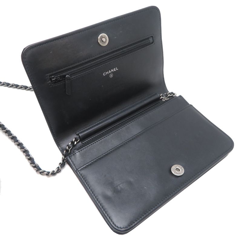 Chanel Shoulder Bag Black M — view 6