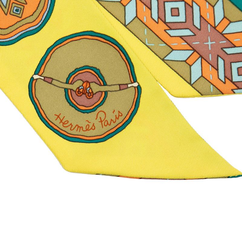 Hermes Twilly Balles du Mexique Mexico Mexican Dance Yellow Green — view 2
