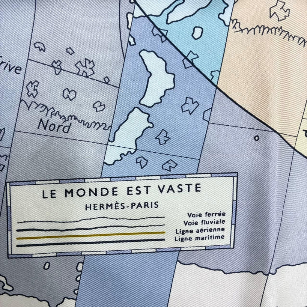 Hermes Carre 90 Scarf le Monde Est Vaste Pattern 100% Silk Green — view 7