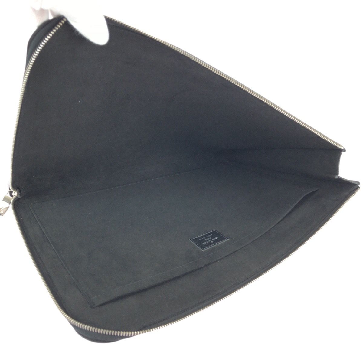 Louis Vuitton Taurillon Pochette Jour GM Black Noir Leather — view 7