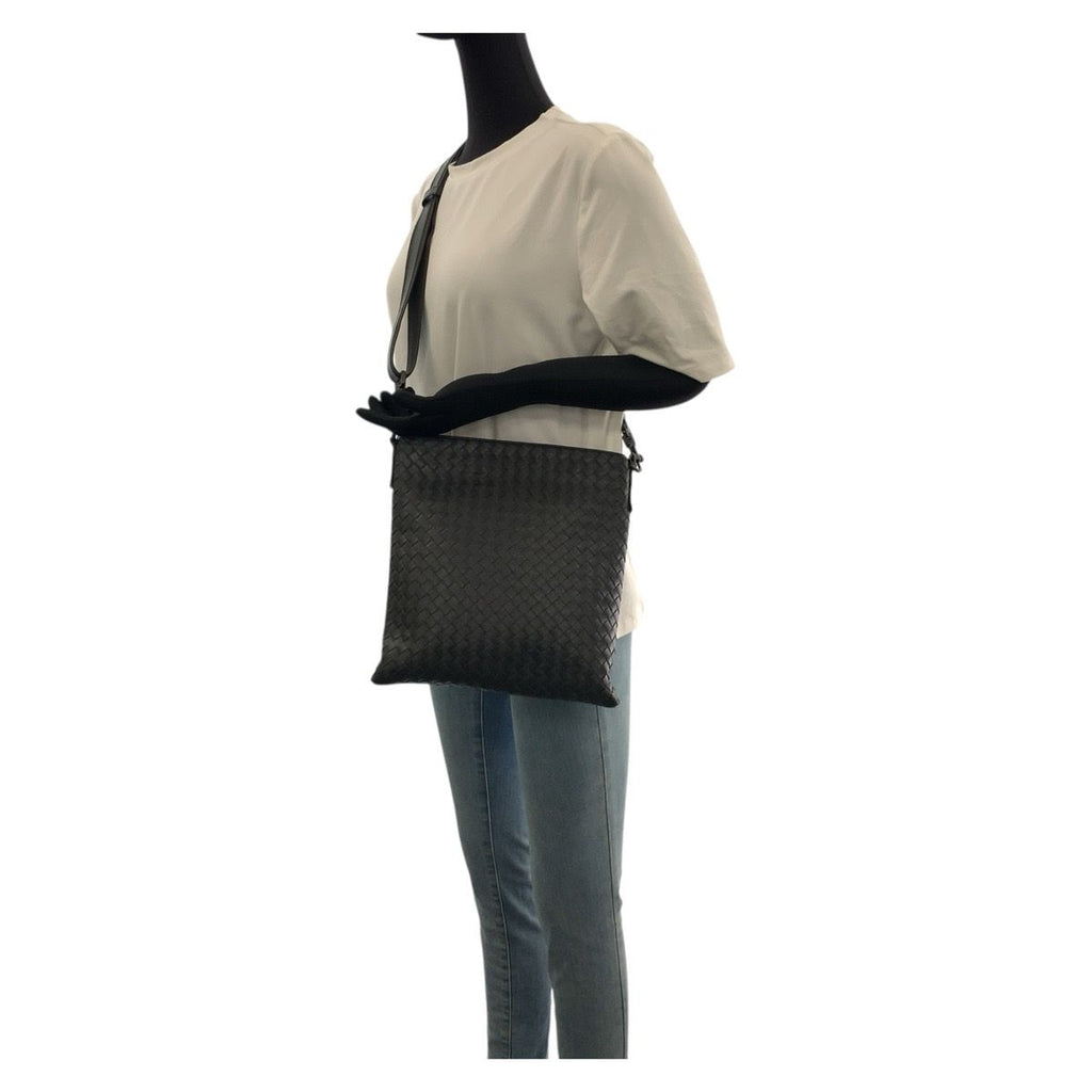 Bottega Veneta Charcoal Gray Leather Shoulder Bag Pochette — view 7