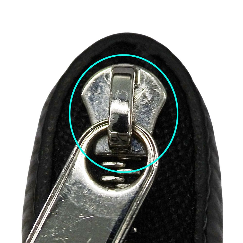 Louis Vuitton Wallet Coin Case Epi Leather Zippy Purse Noir — view 9