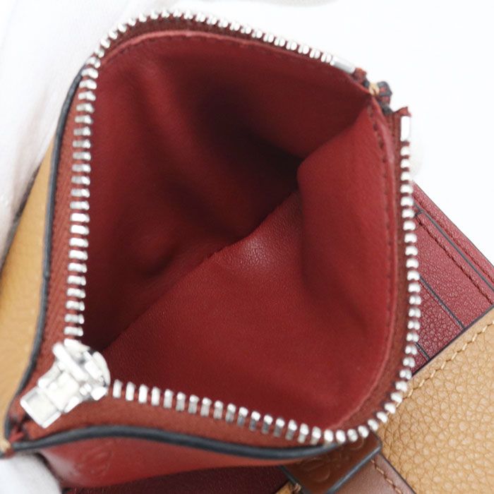 Loewe Vertical Wallet Small Anagram Trifold — view 7