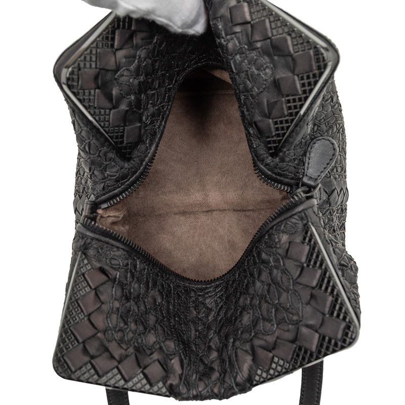 Bottega Veneta Intrecciato Black Leather — view 4