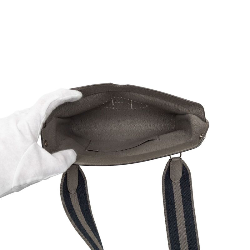 Hermes Vidopoche Crossbody Shoulder Bag Grimeia Gray Togo — view 4