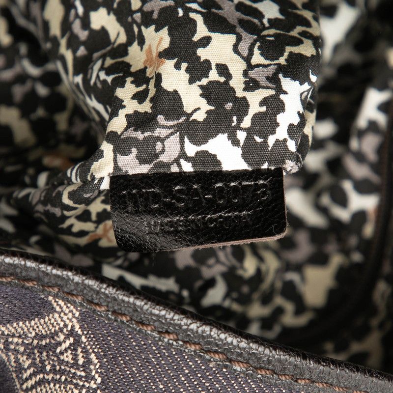 Celine Triomphe Tote Indigo Black Denim Leather — view 6