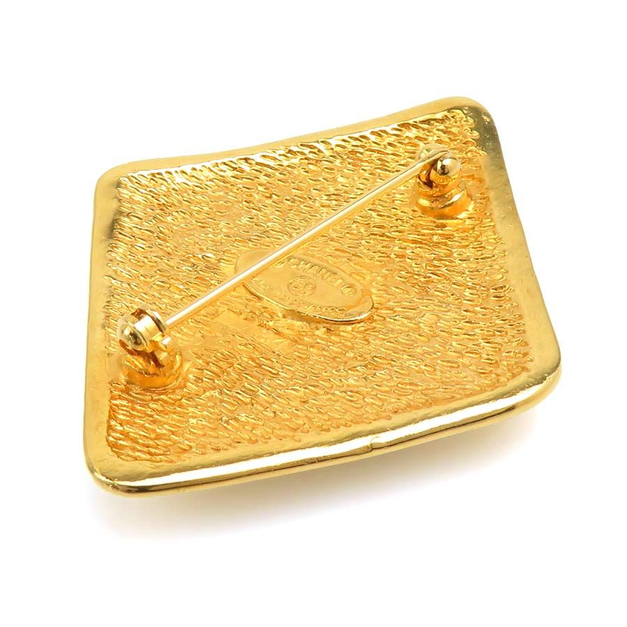 Chanel Brooch CC Logo — view 4