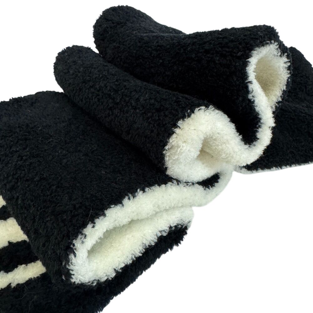 Louis Vuitton Confit Muffler Black Scarf — view 5