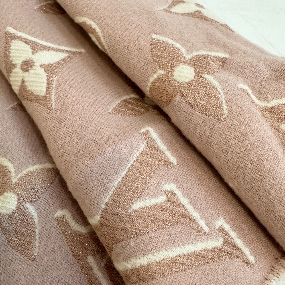 Louis Vuitton Muffler LV Essential Shine Scarf — view 6