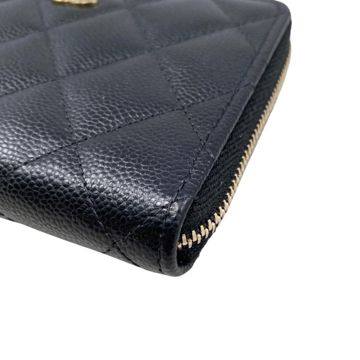 Chanel Bifold Wallet Small Zip Quilted Caviar Leather CC Logo — view 4