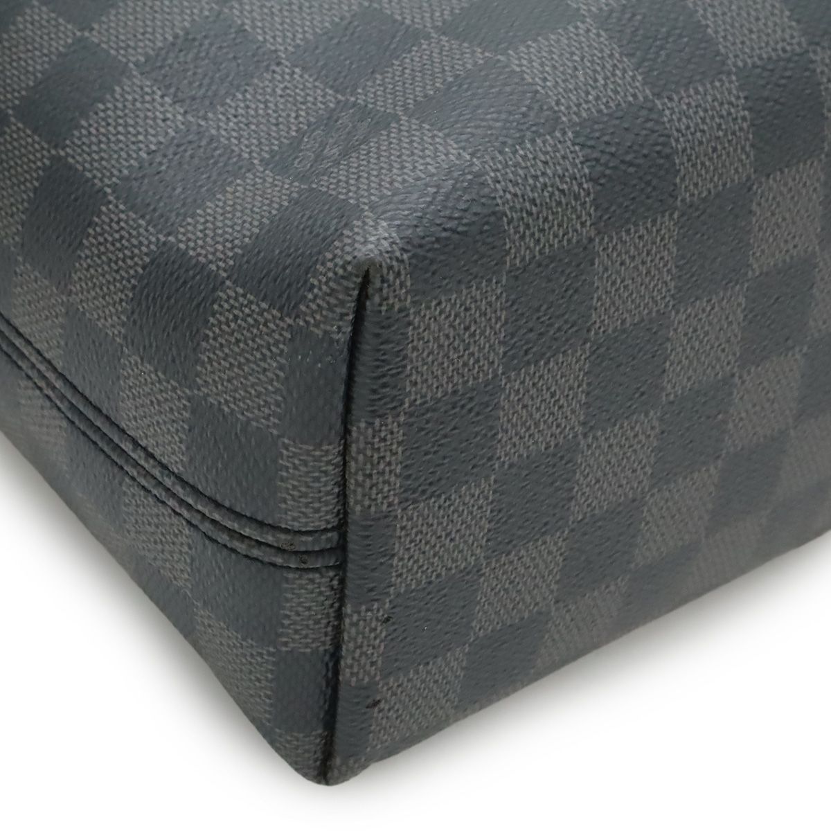 Louis Vuitton Damier Graphite Mick MM NM Shoulder Bag — view 3
