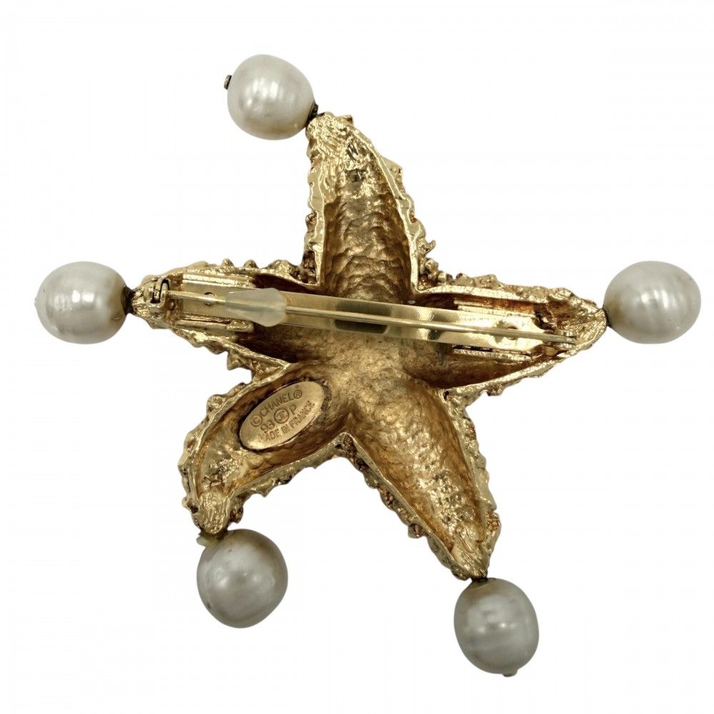 Chanel Brooch Star Demochif CC Logo Vintage Lava Magma — view 2