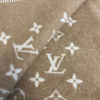 Louis Vuitton Blanket Pred Neo Monogram Shawl — view 6