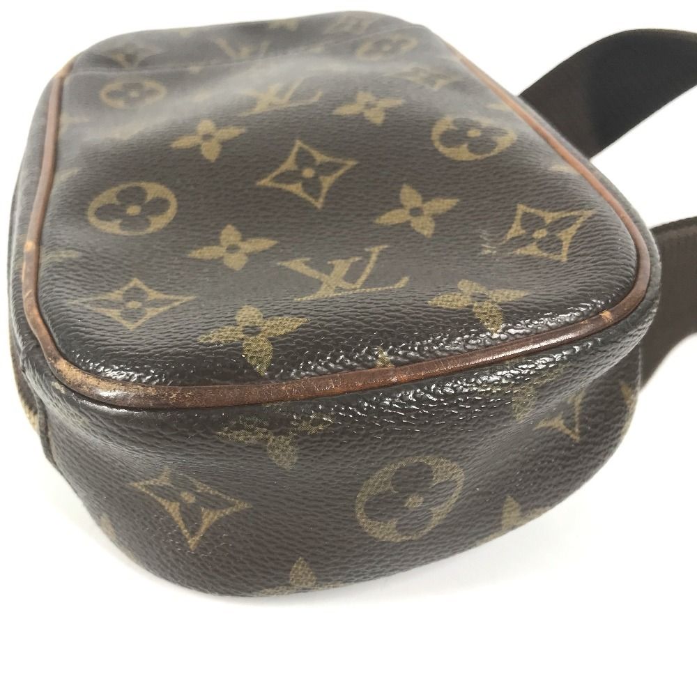 Louis Vuitton Body Bag Pochette Gange Monogram Canvas — view 4