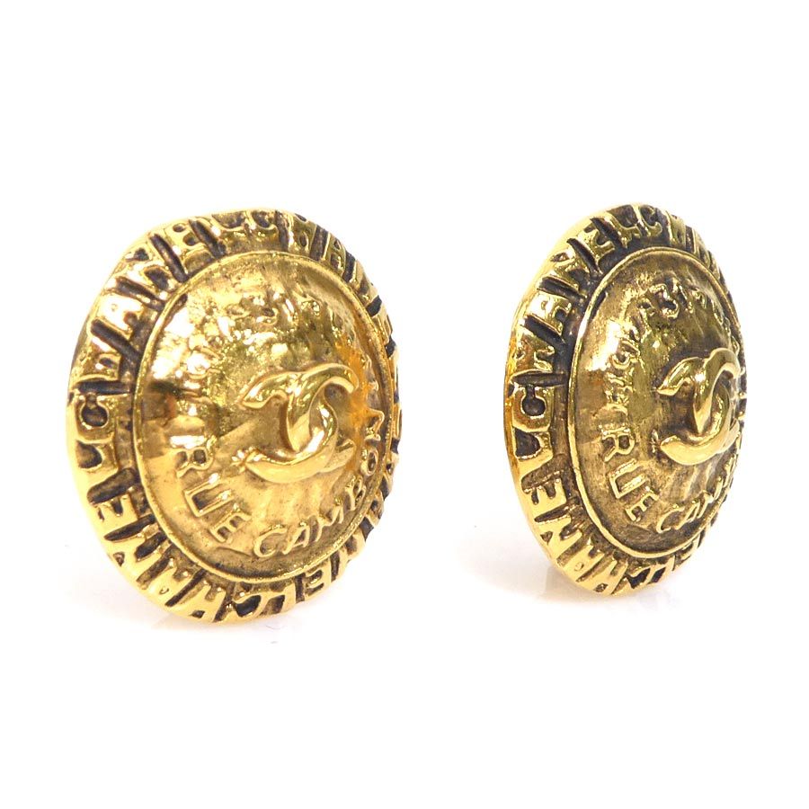 Chanel Earrings CC Logo — view 2