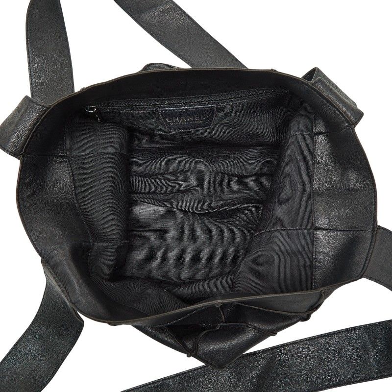 Chanel Choco Bar Black Leather — view 9