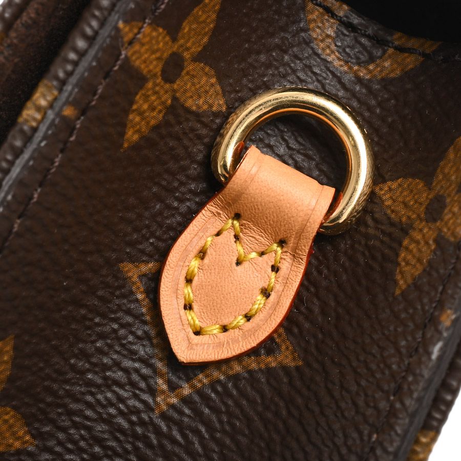 Louis Vuitton Shoulder Bag Wallet on Chain Lily — view 8