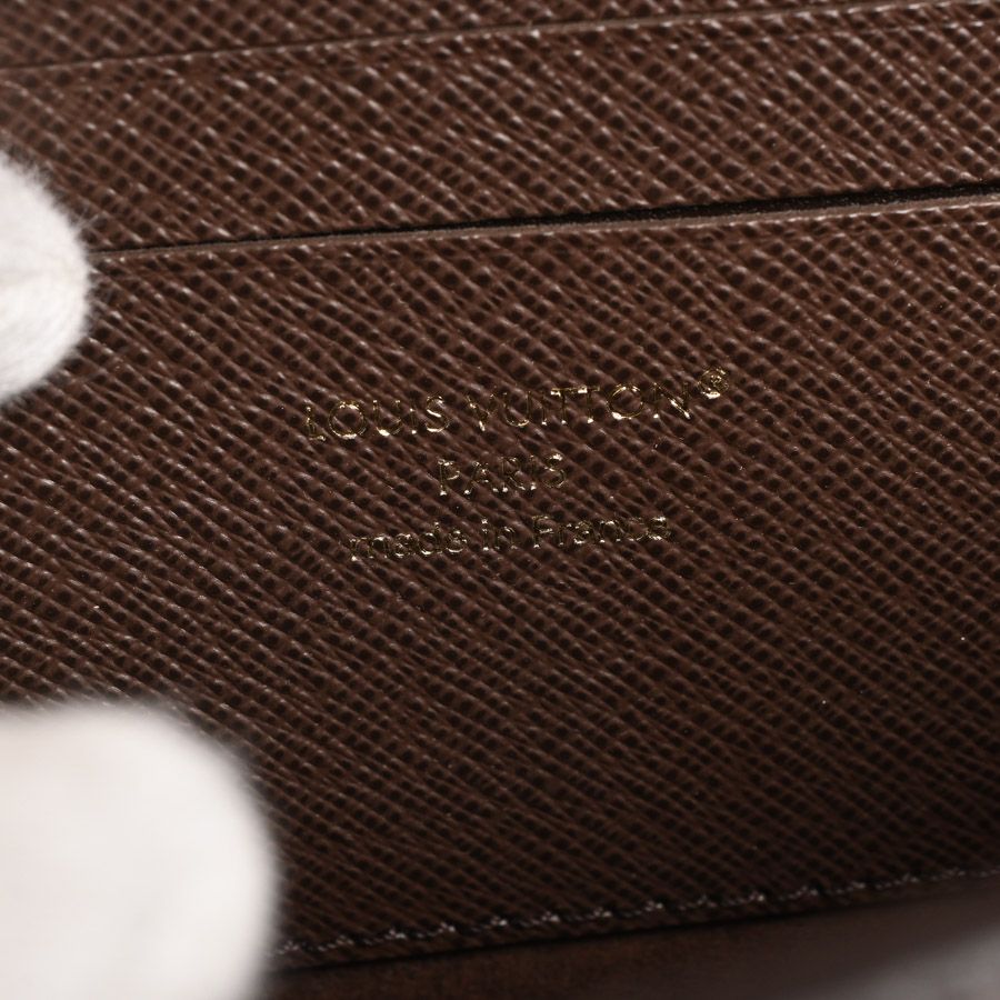 Louis Vuitton Shoulder Bag Wallet on Chain Lily — view 6