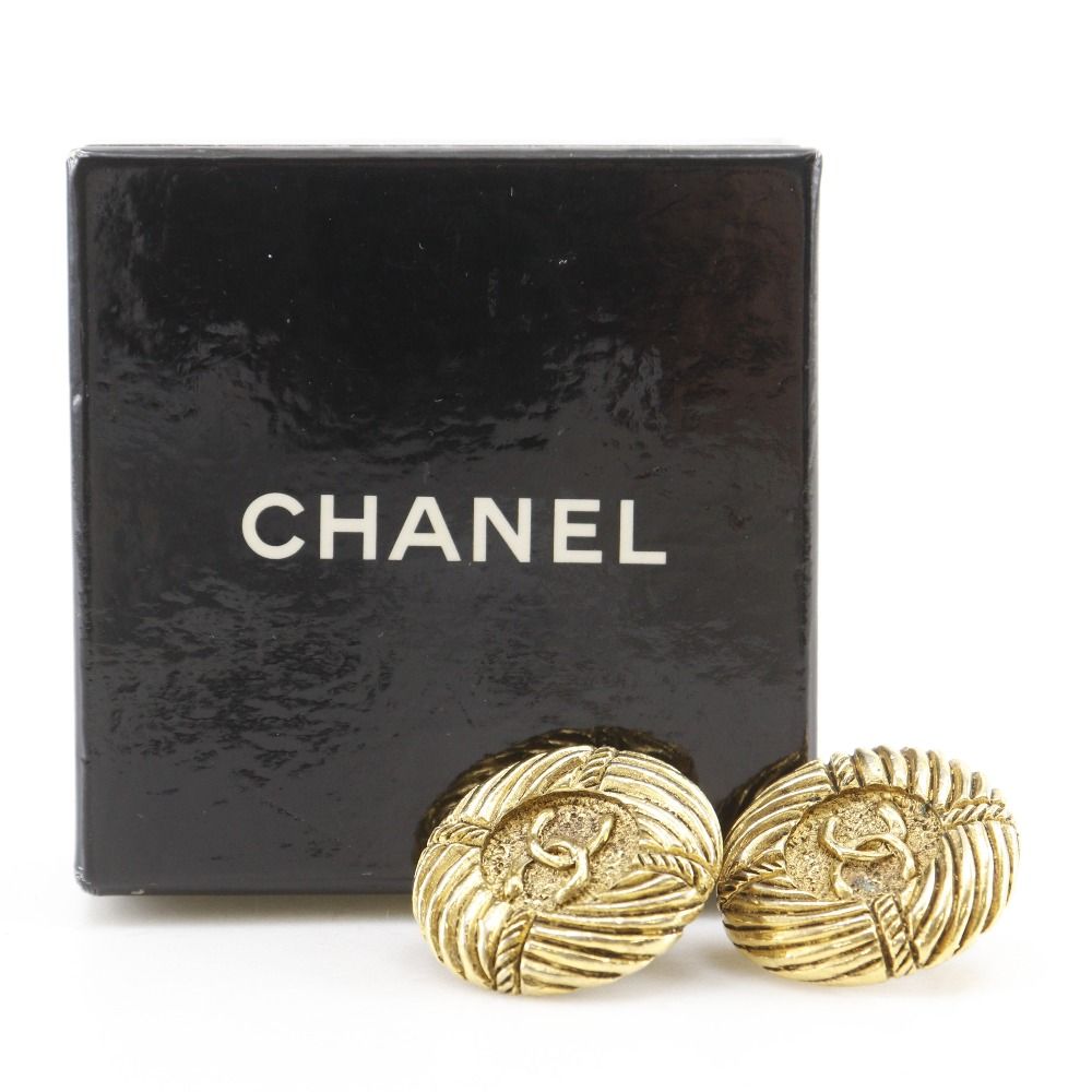 Chanel CC Logo Vintage Gold Plated Earrings — view 9