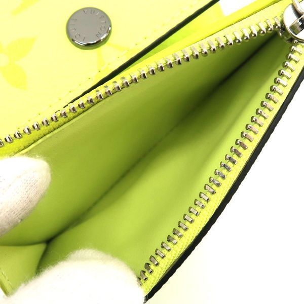 Louis Vuitton Taiga Llama Victor Wallet — view 5