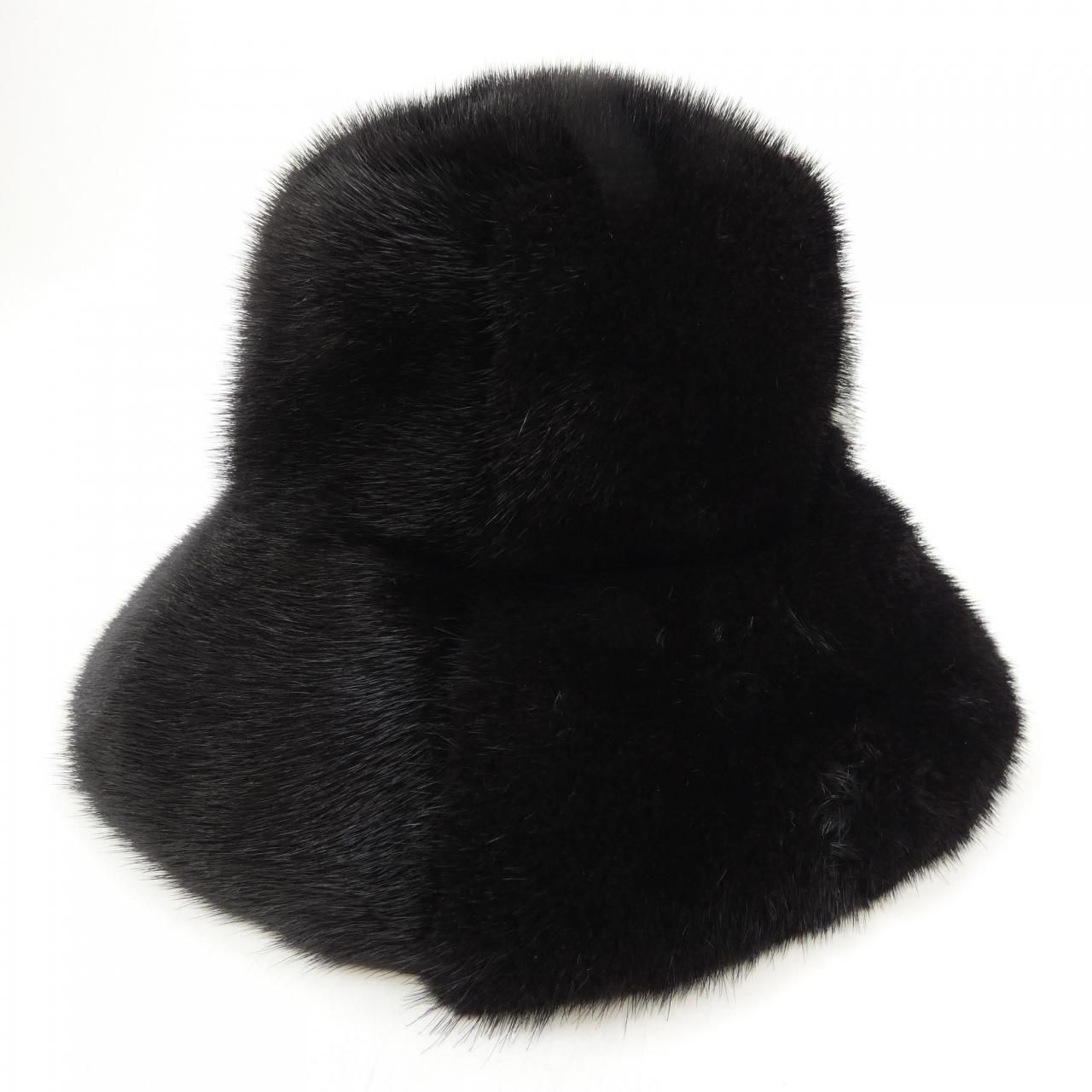 Louis Vuitton Bucket Hat LV Cozy — view 4