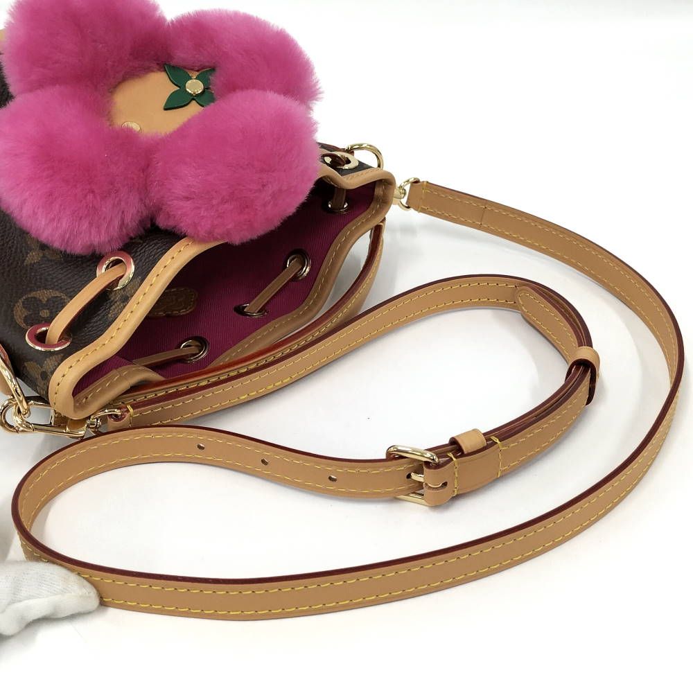 Louis Vuitton Noe Wear Vivienne Shoulder Bag Monogram — view 4
