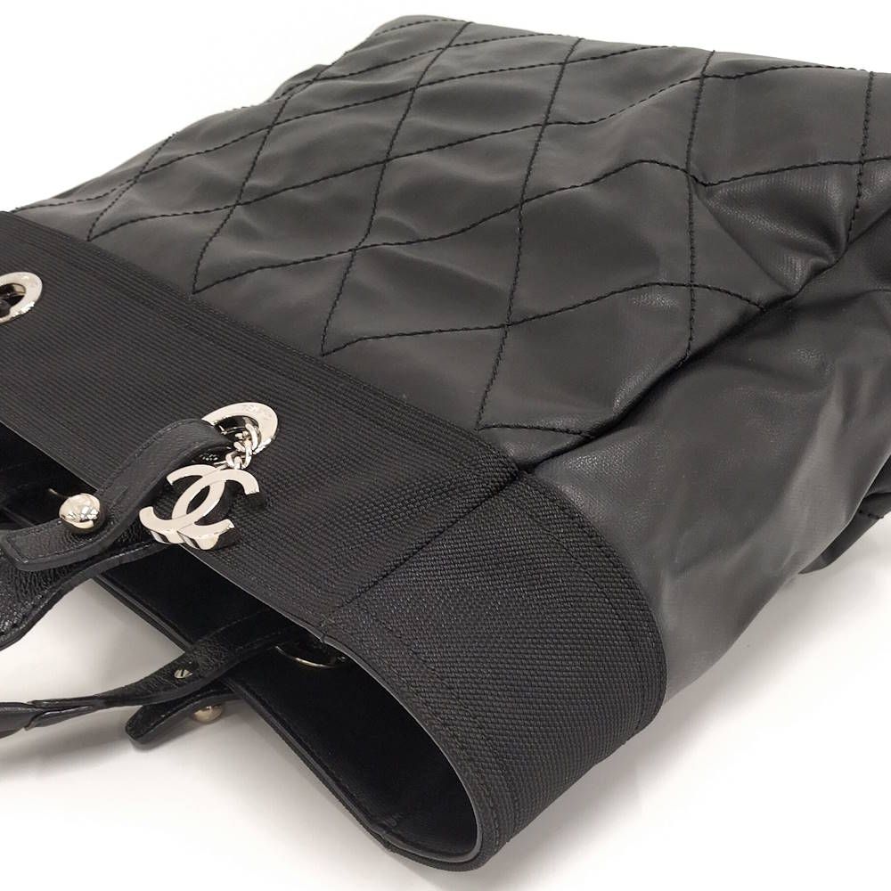 Chanel Paris Biarritz MM Tote Leather Black — view 3