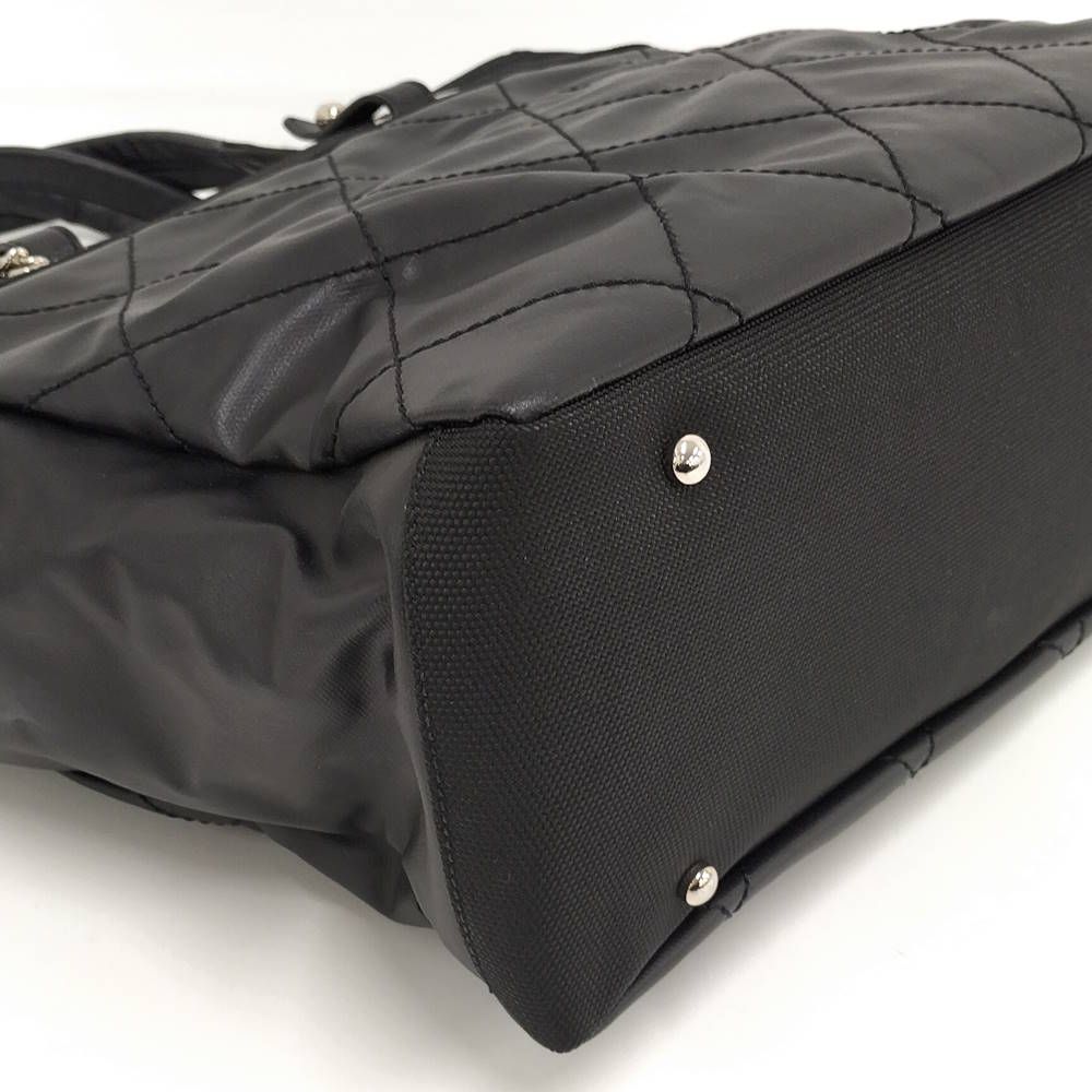 Chanel Paris Biarritz MM Tote Leather Black — view 4