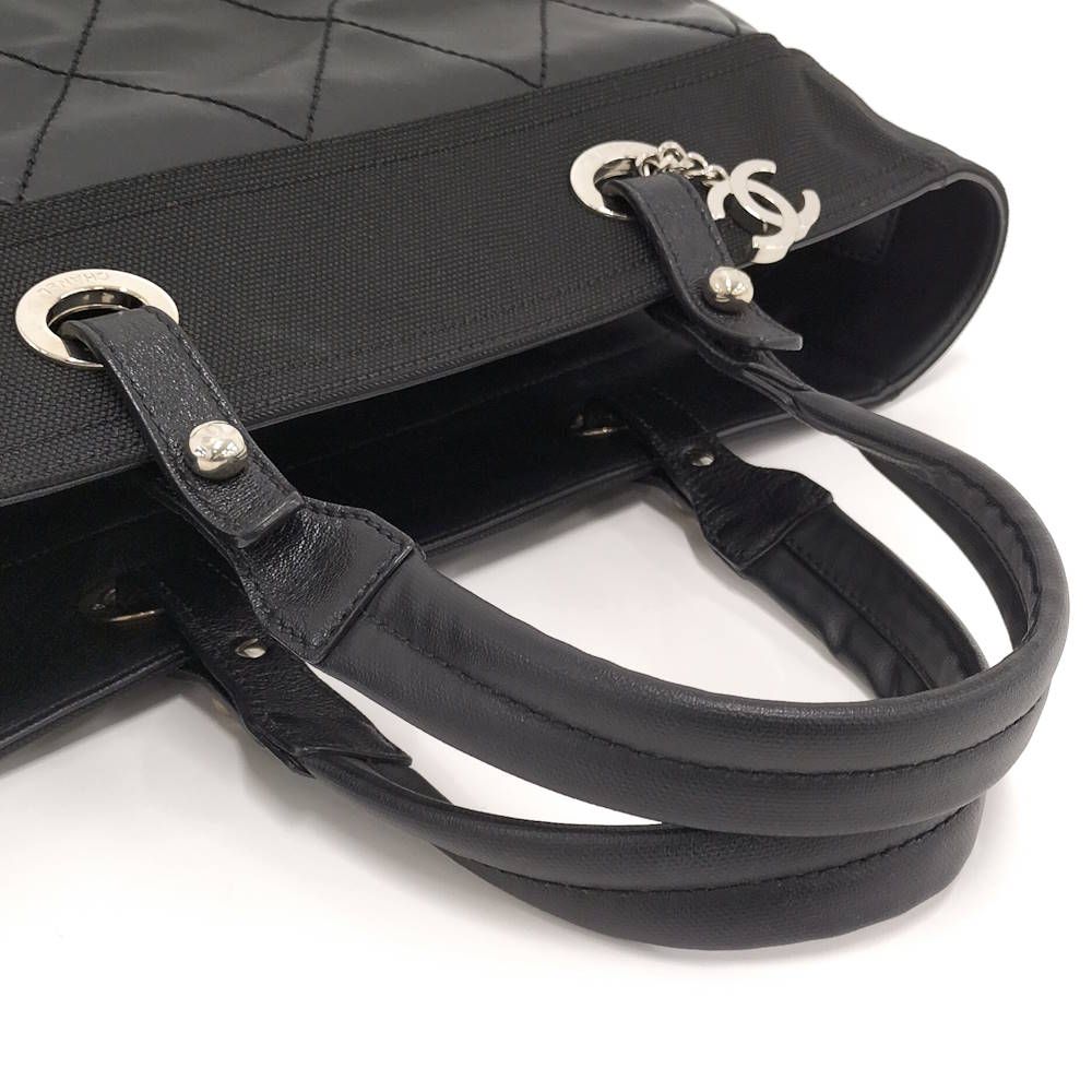 Chanel Paris Biarritz MM Tote Leather Black — view 6