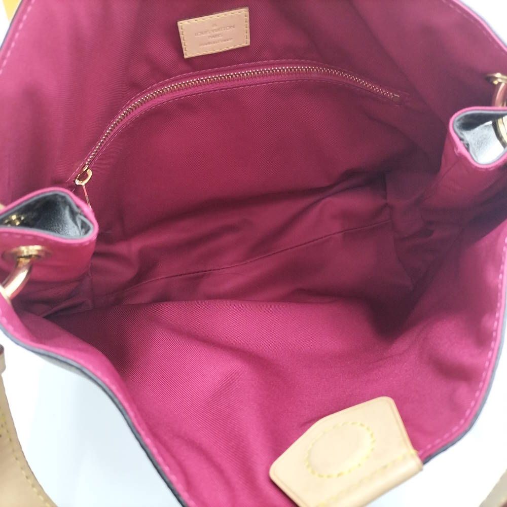 Louis Vuitton Graceful PM Shoulder Bag Monogram — view 9