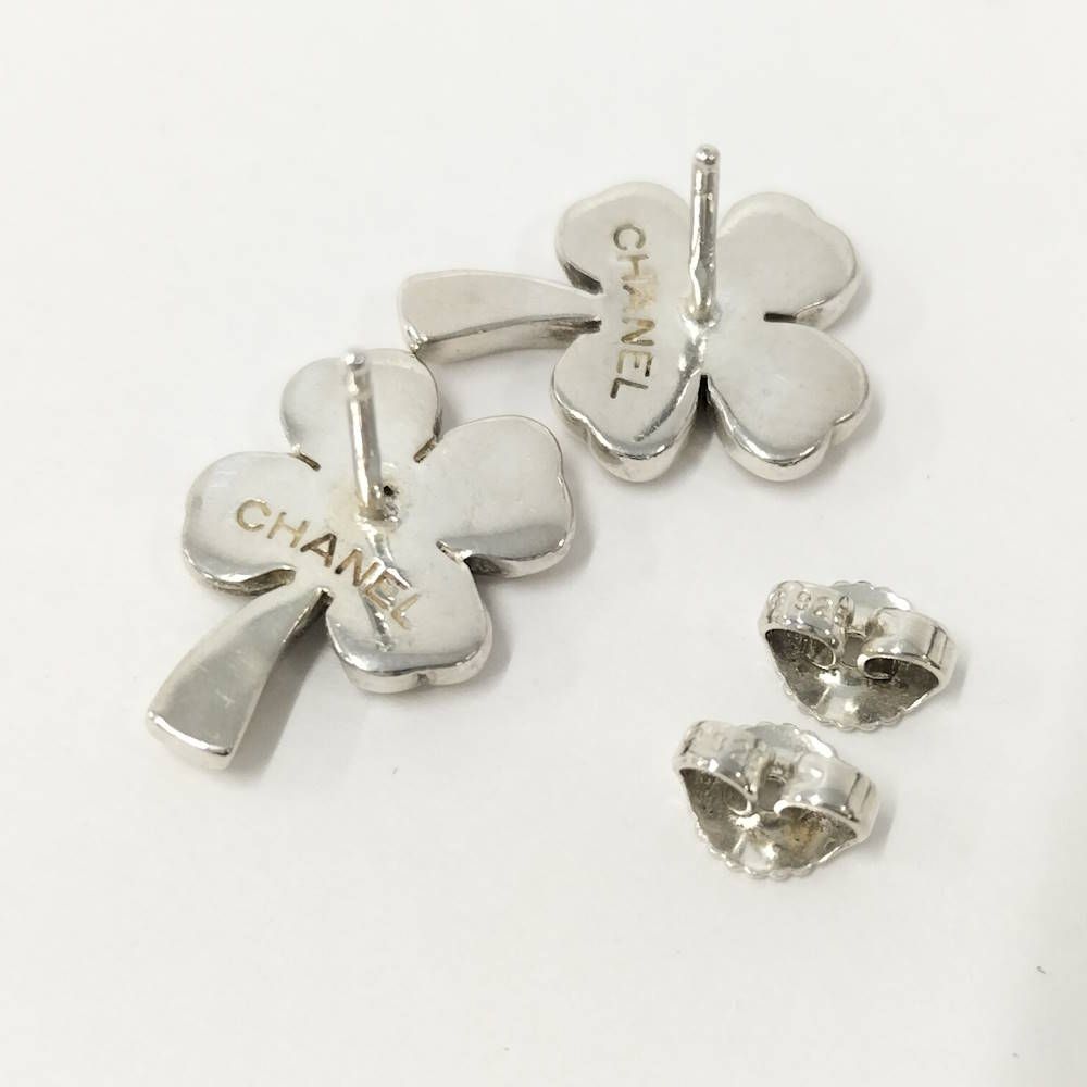 Chanel Earrings Clover Silver — view 3