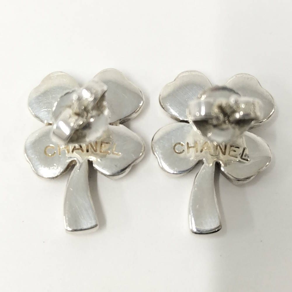 Chanel Earrings Clover Silver — view 2