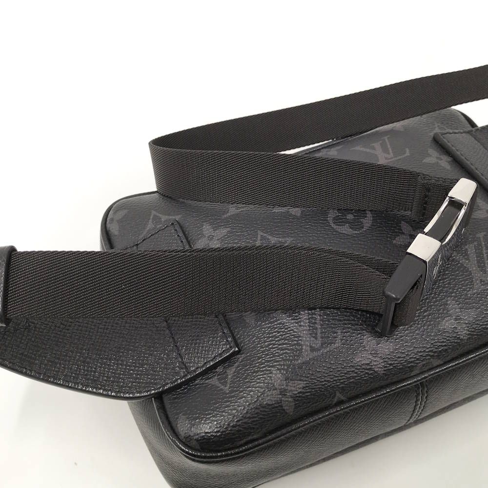 Louis Vuitton Bum Bag Outdoor Taigarama — view 4