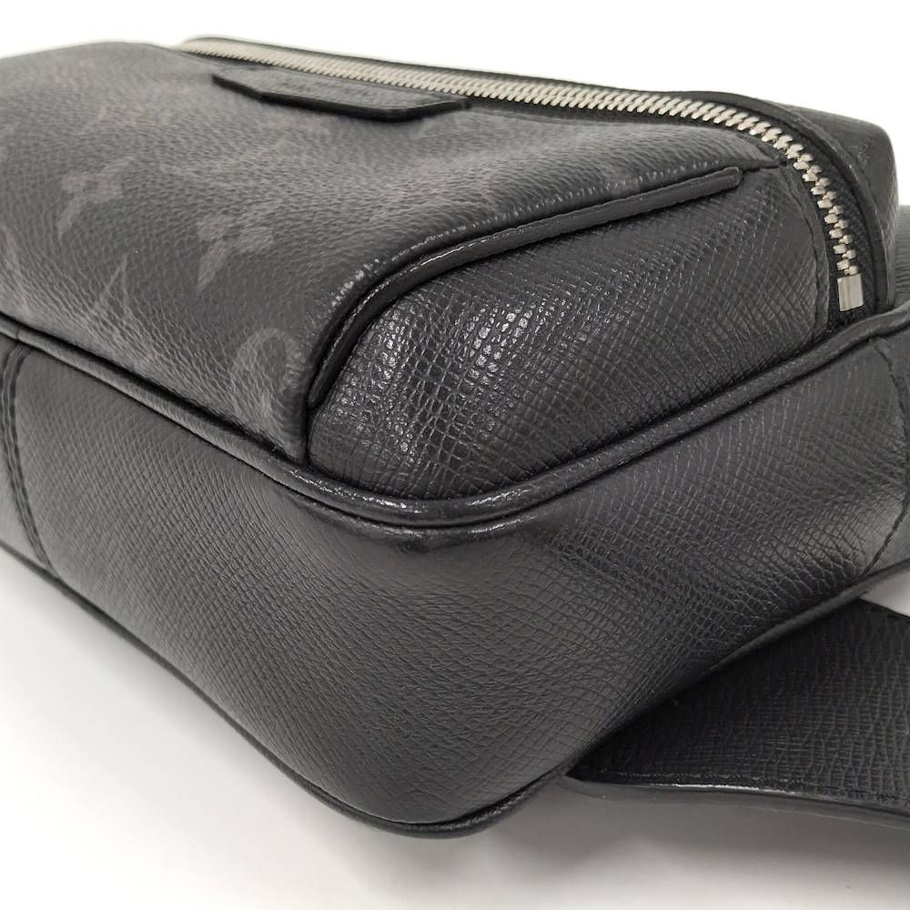 Louis Vuitton Bum Bag Outdoor Taigarama — view 3