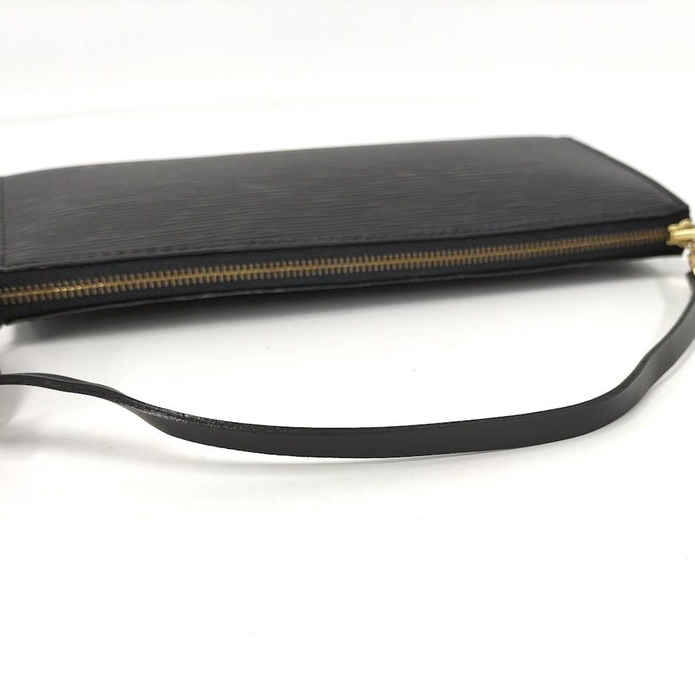 Louis Vuitton Pochette Accessoire Handbag Epi Noir Black — view 4