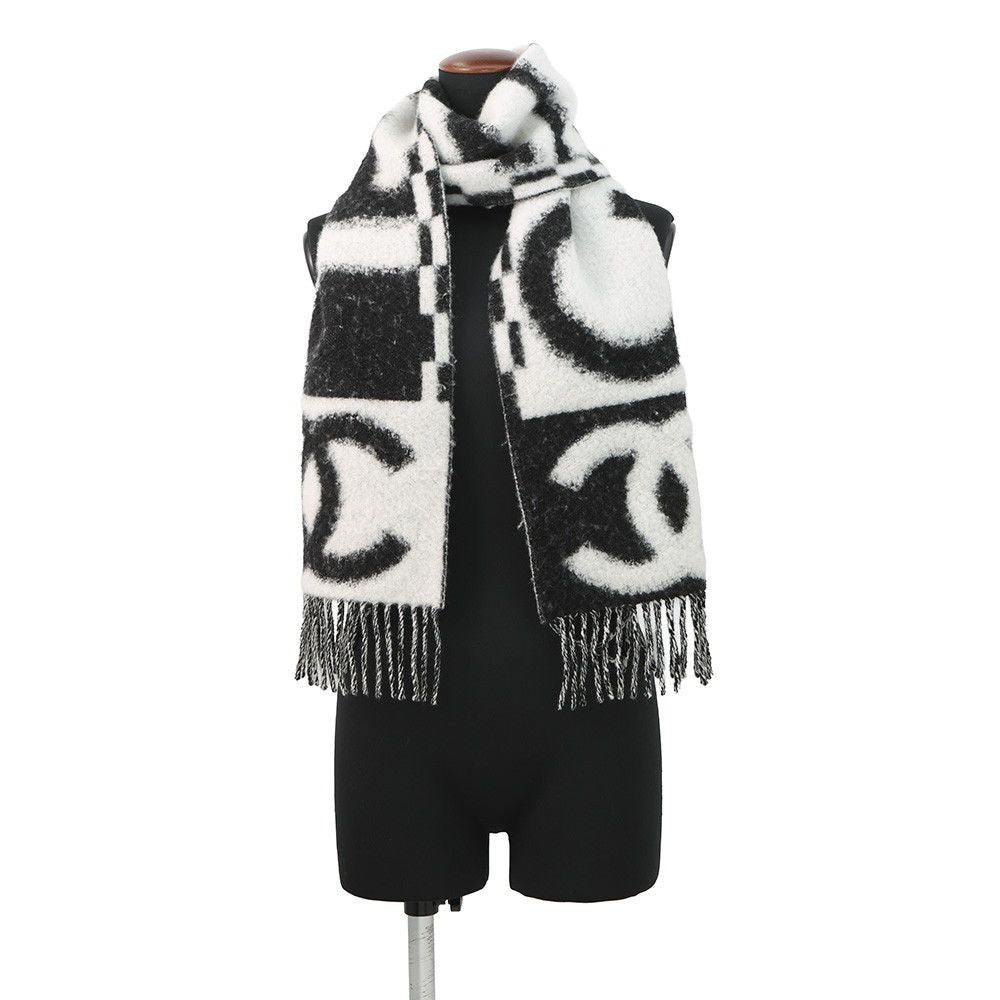 Chanel Scarf CC Logo Cashmere Silk Black White — view 3